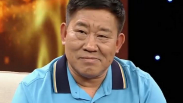 明星收3.3萬元坑位費直播帶貨“翻車”？直播間裝修設(shè)計沒到位！