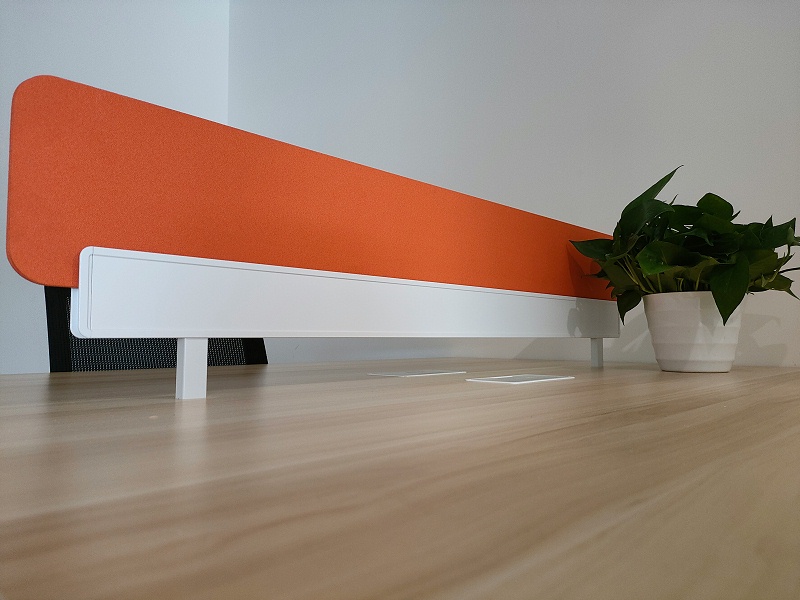 員工辦公桌區(qū)域設(shè)計